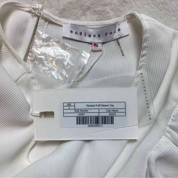 Endless Rose White Pleated Puff Sleeve Top New With Tags Size Small - Picture 3 of 12